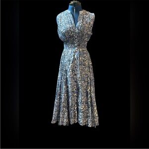 Chelsea & Theodore Blue and White Patterned Midi Dress